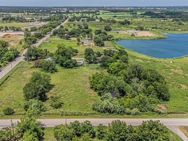 14831 Seagoville Road , Dallas, TX 75253