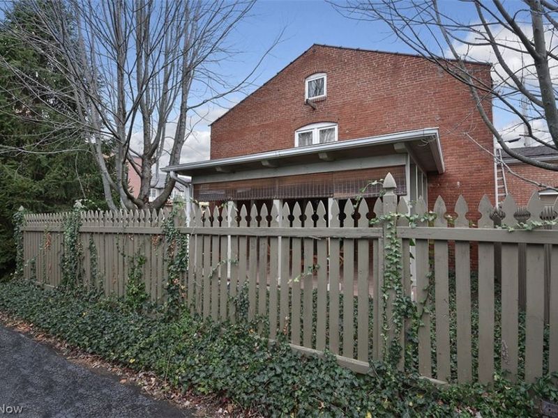 19915 Lake Road, Unit b, Rocky River, OH 44116 Photo 2