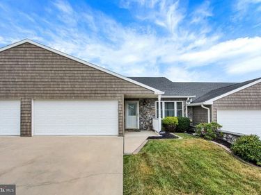 4445 CLAIR MAR DRIVE, Unit 127, DOVER, PA 17315