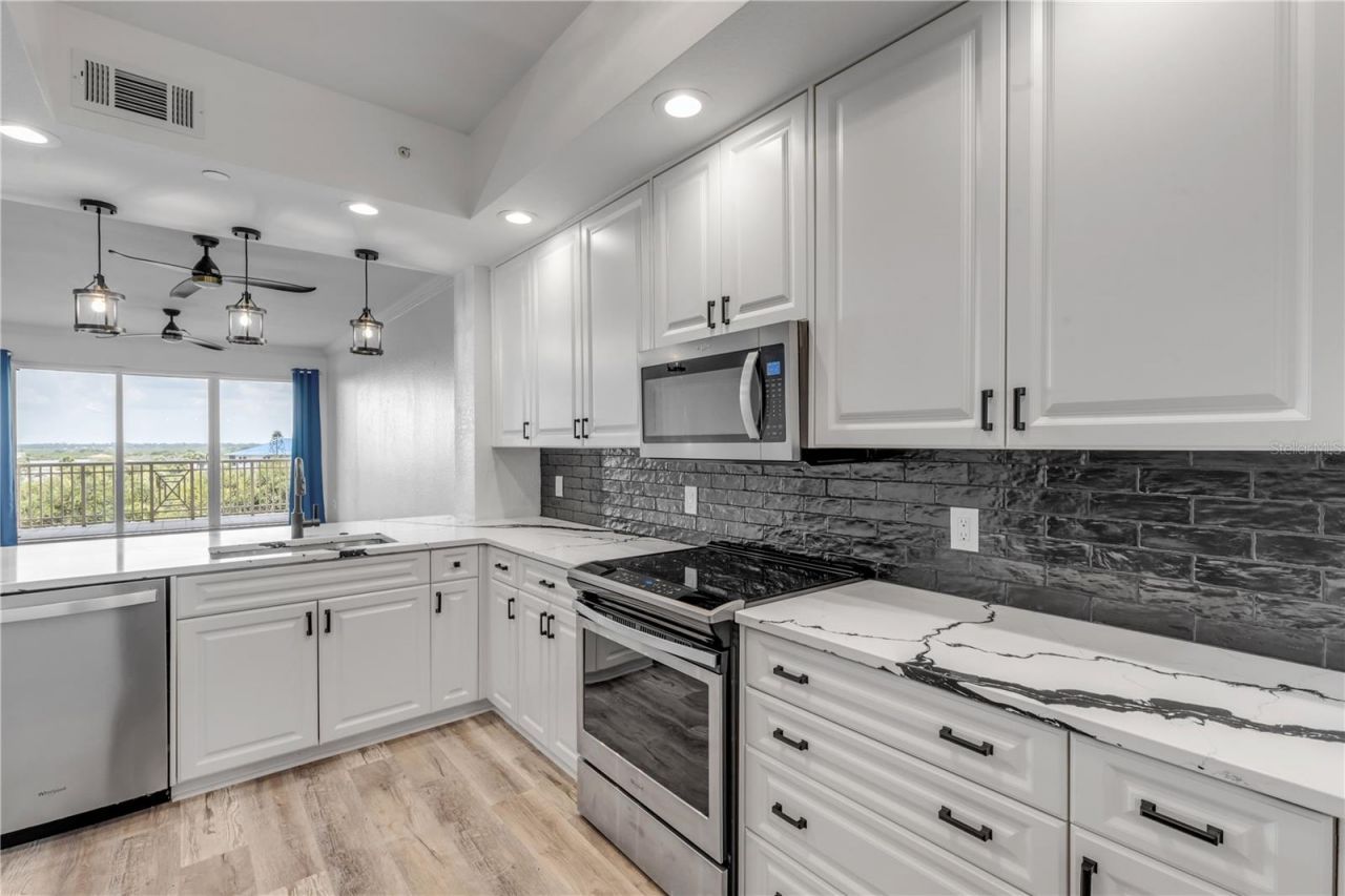 265 Minorca Beach Way, Unit 404, New Smyrna Beach, FL 32169 Photo