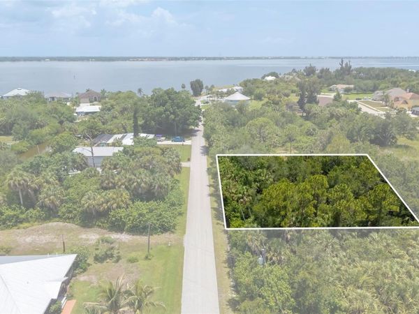 186 NORTHSHORE TERRACE , PUNTA GORDA, FL 33980