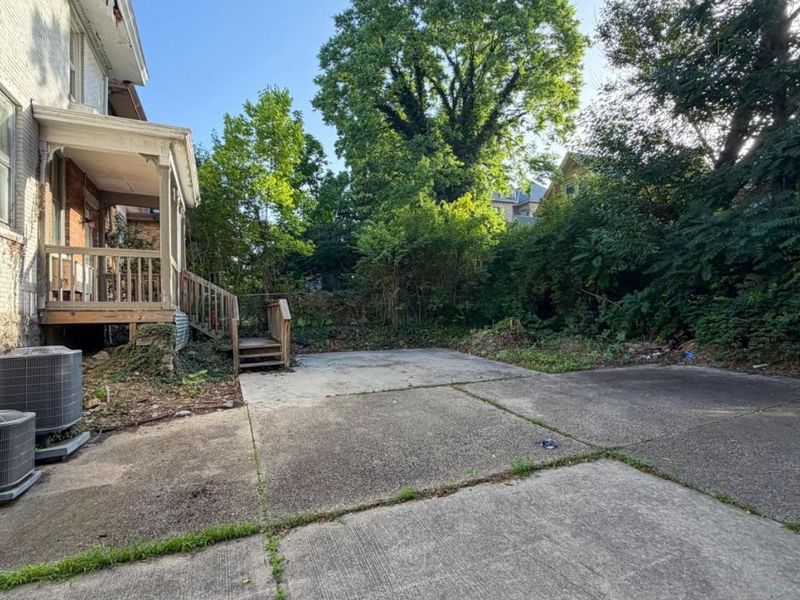 2478 Paris Street, Cincinnati, OH 45219 Photo 2