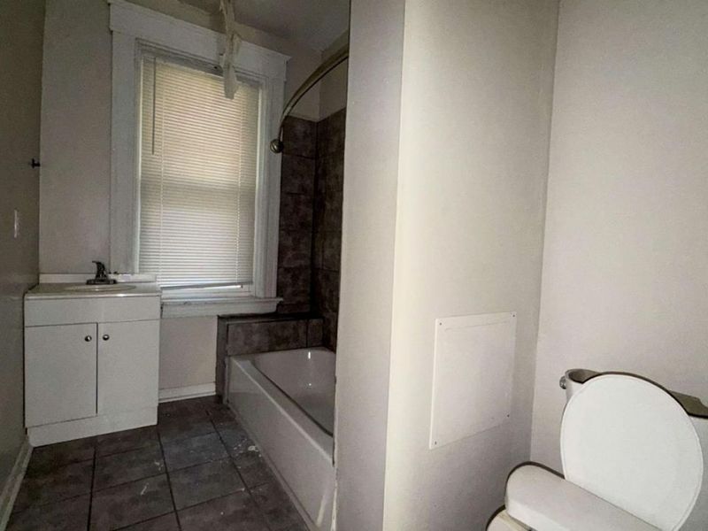 2478 Paris Street, Cincinnati, OH 45219 Photo 27