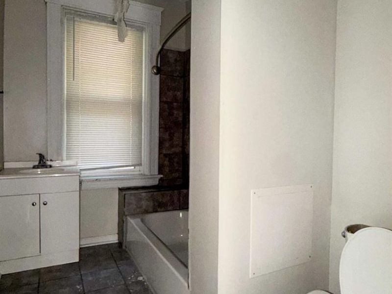 2478 Paris Street, Cincinnati, OH 45219 Photo 28