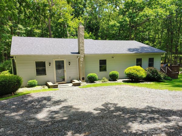 327 Rock Oak Road, Dingmans Ferry, PA 18328