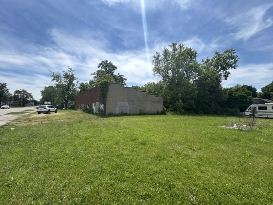Main Photo