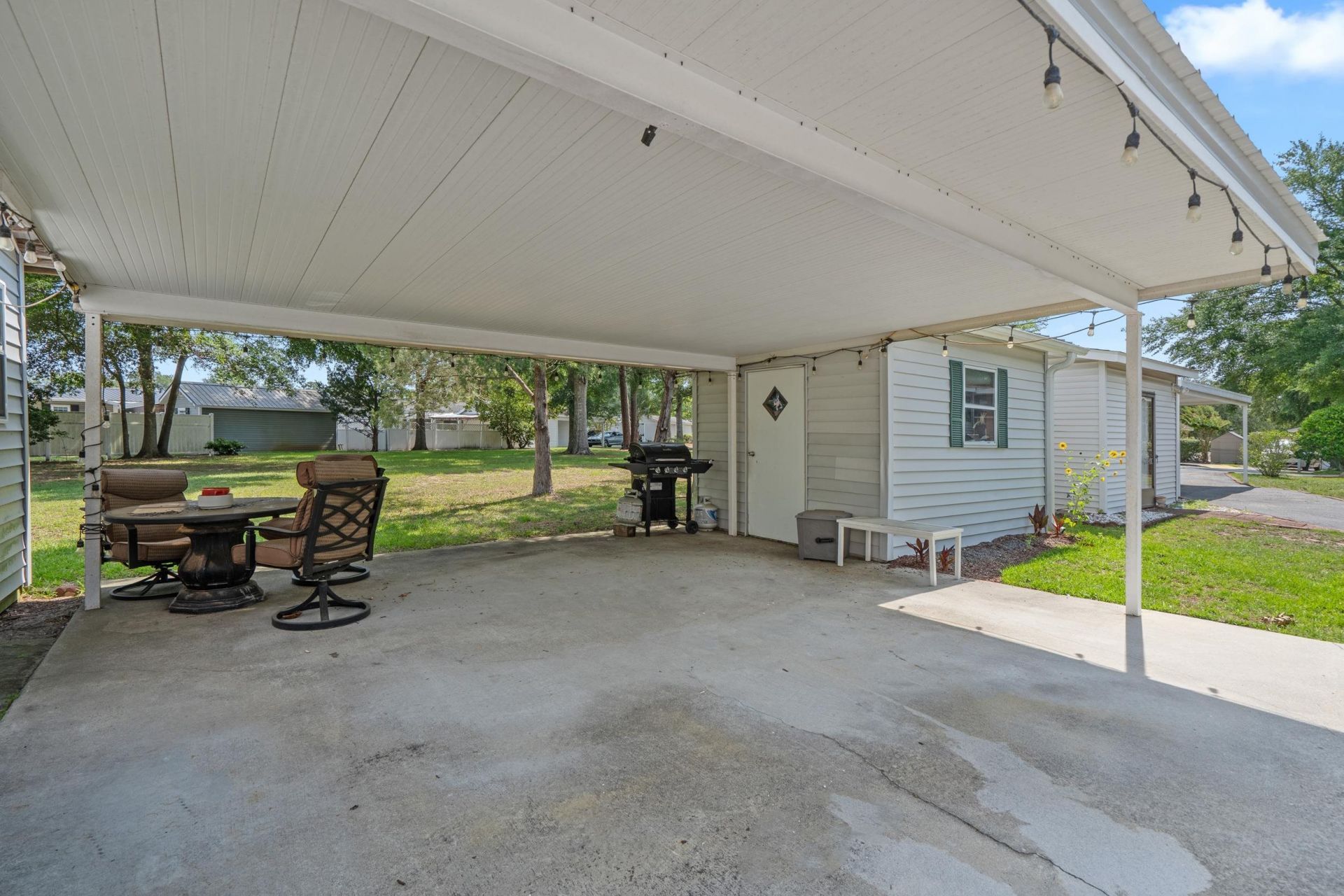 949 South Marlin Circle Photo 29