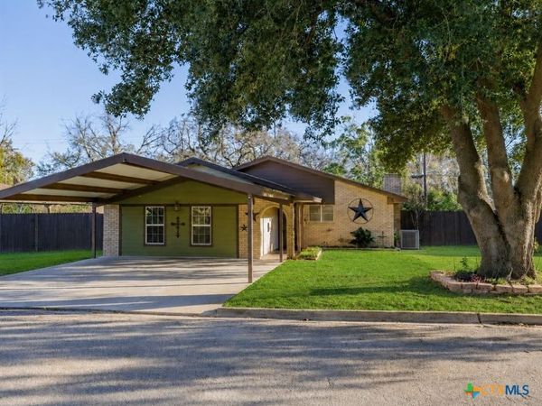 1603 Alcoa Avenue , Rockdale, TX 76567