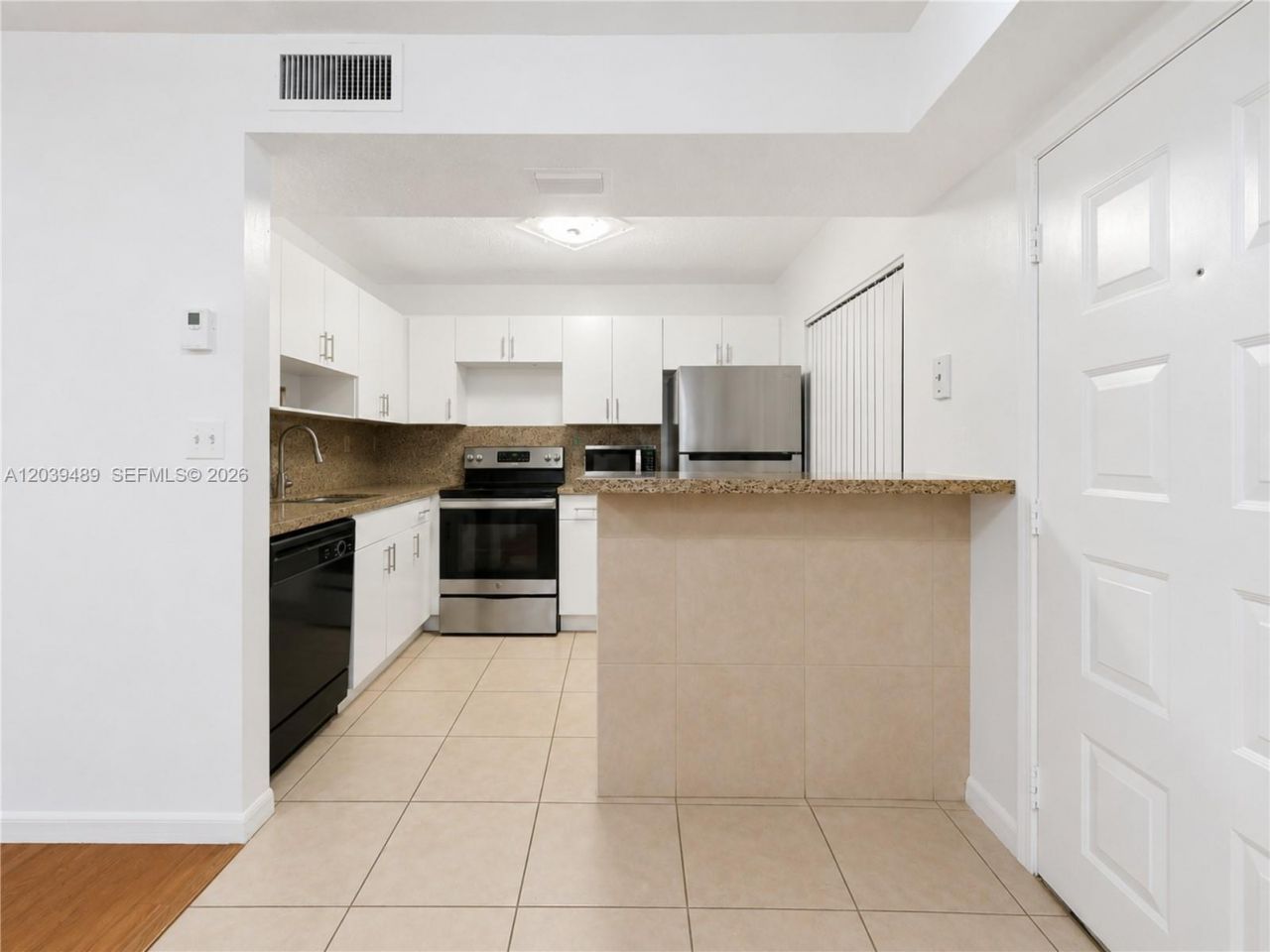 3rd Ct 20135 , Unit 1, Miami, FL 33179 Photo