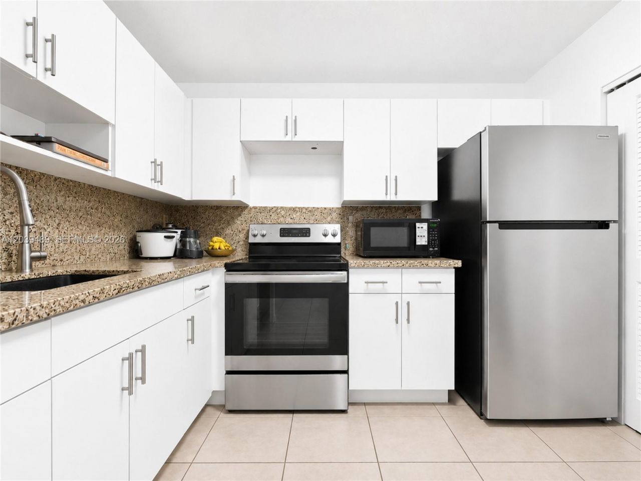 3rd Ct 20135 , Unit 1, Miami, FL 33179 Photo
