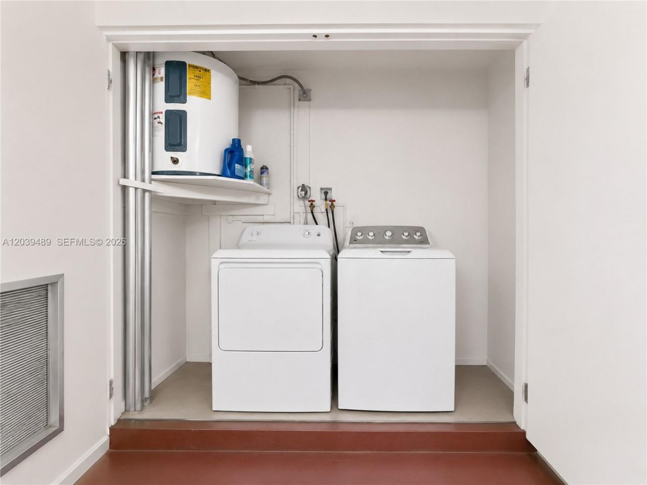 3rd Ct 20135 , Unit 1, Miami, FL 33179 Photo
