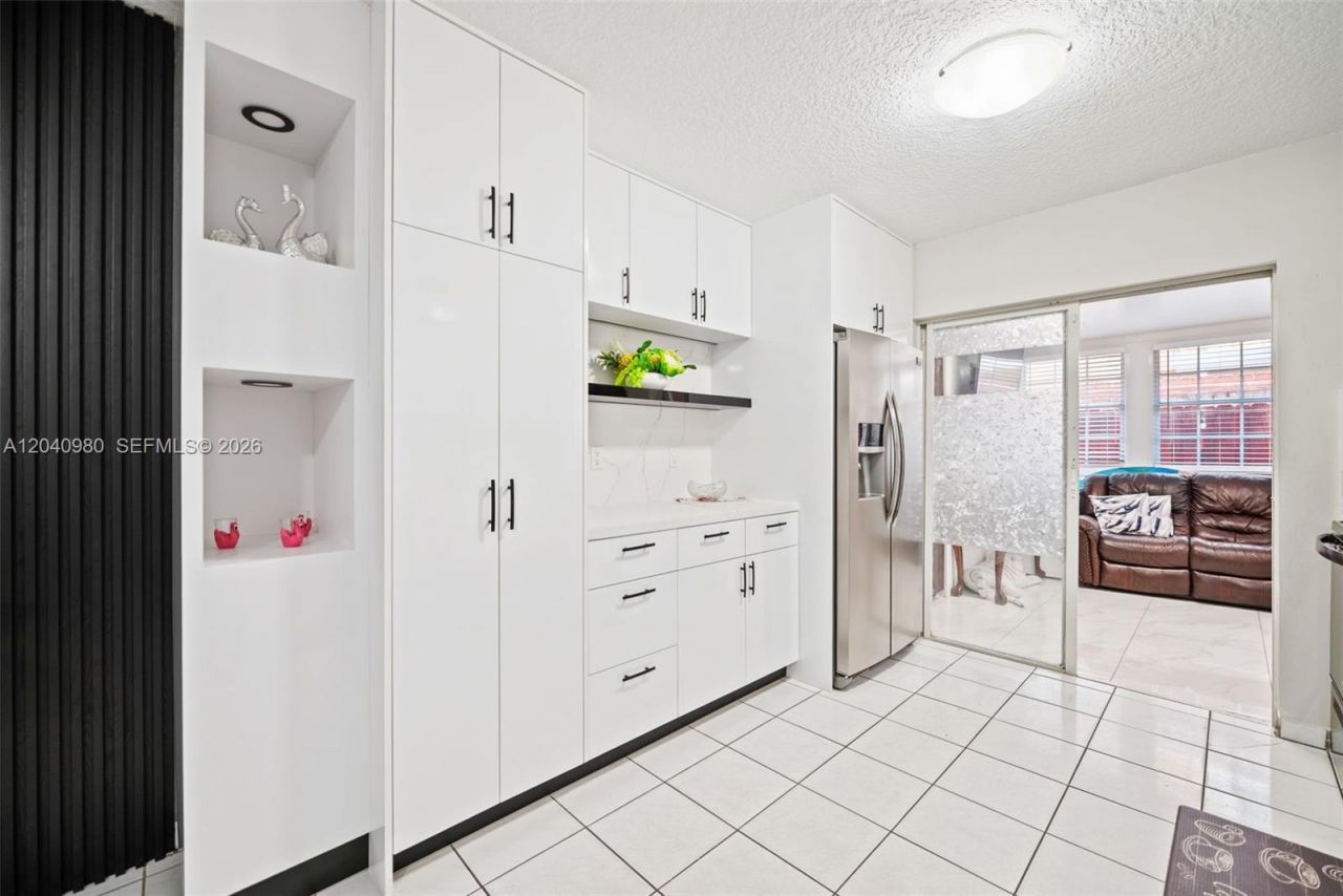 7817 W 36th Ave, Unit 101, Hialeah, FL 33018 Photo