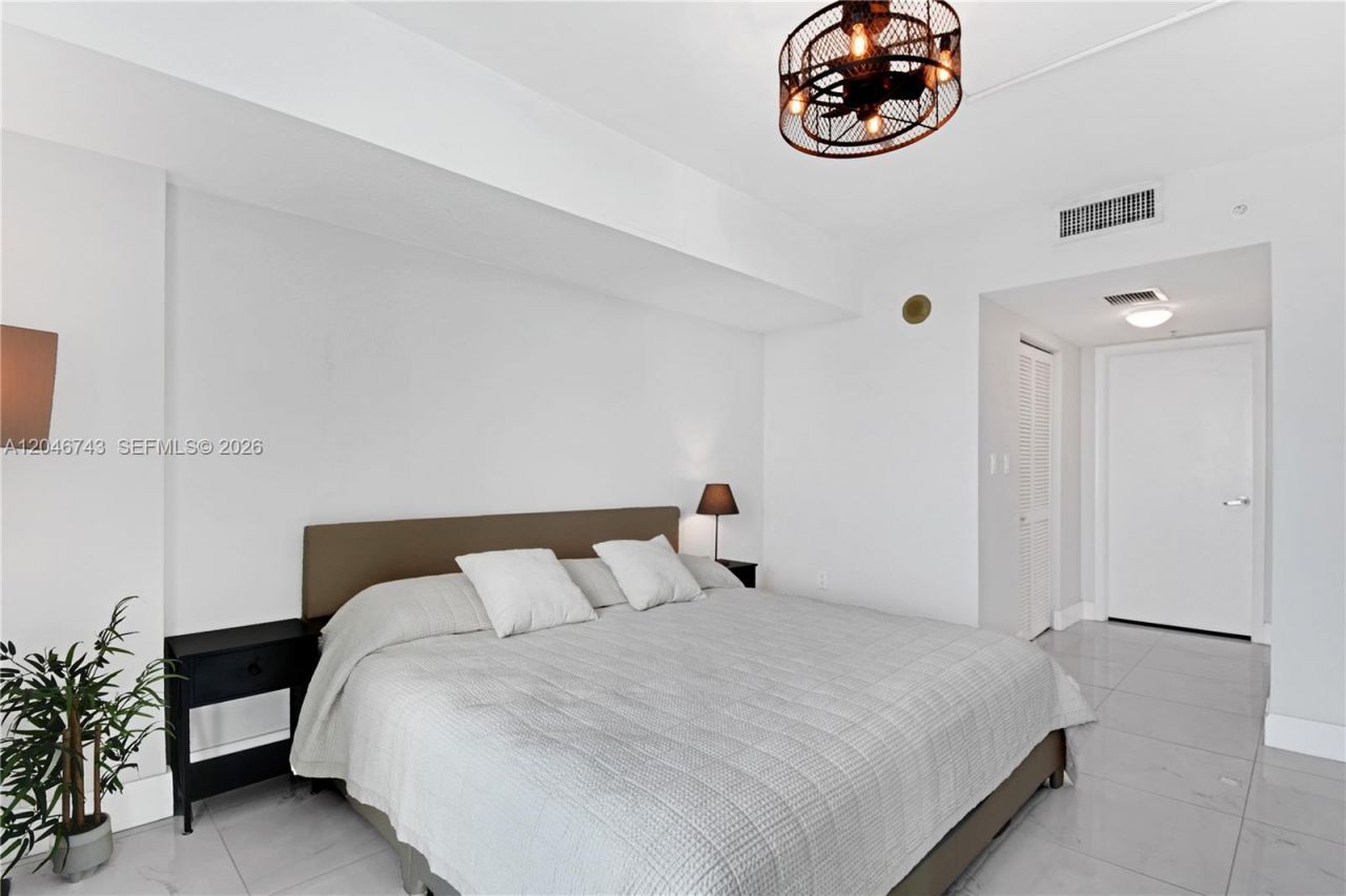 1800 N Bayshore Dr , Unit 4106, Miami, FL 33132 Photo