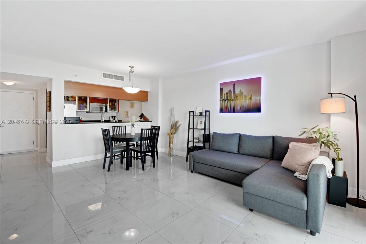 1800 N Bayshore Dr , Unit 4106, Miami, FL 33132 Photo