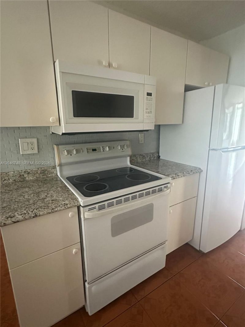 3001 NW 48th Ave, Unit 444, Lauderdale Lakes, FL 33313 Photo