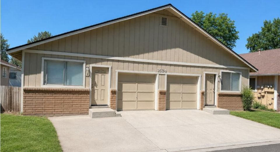1524 North Court, Unit A, B, Gardnerville, NV 89410 Photo