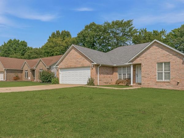 4312 Cypress Springs, Jonesboro, AR 72405