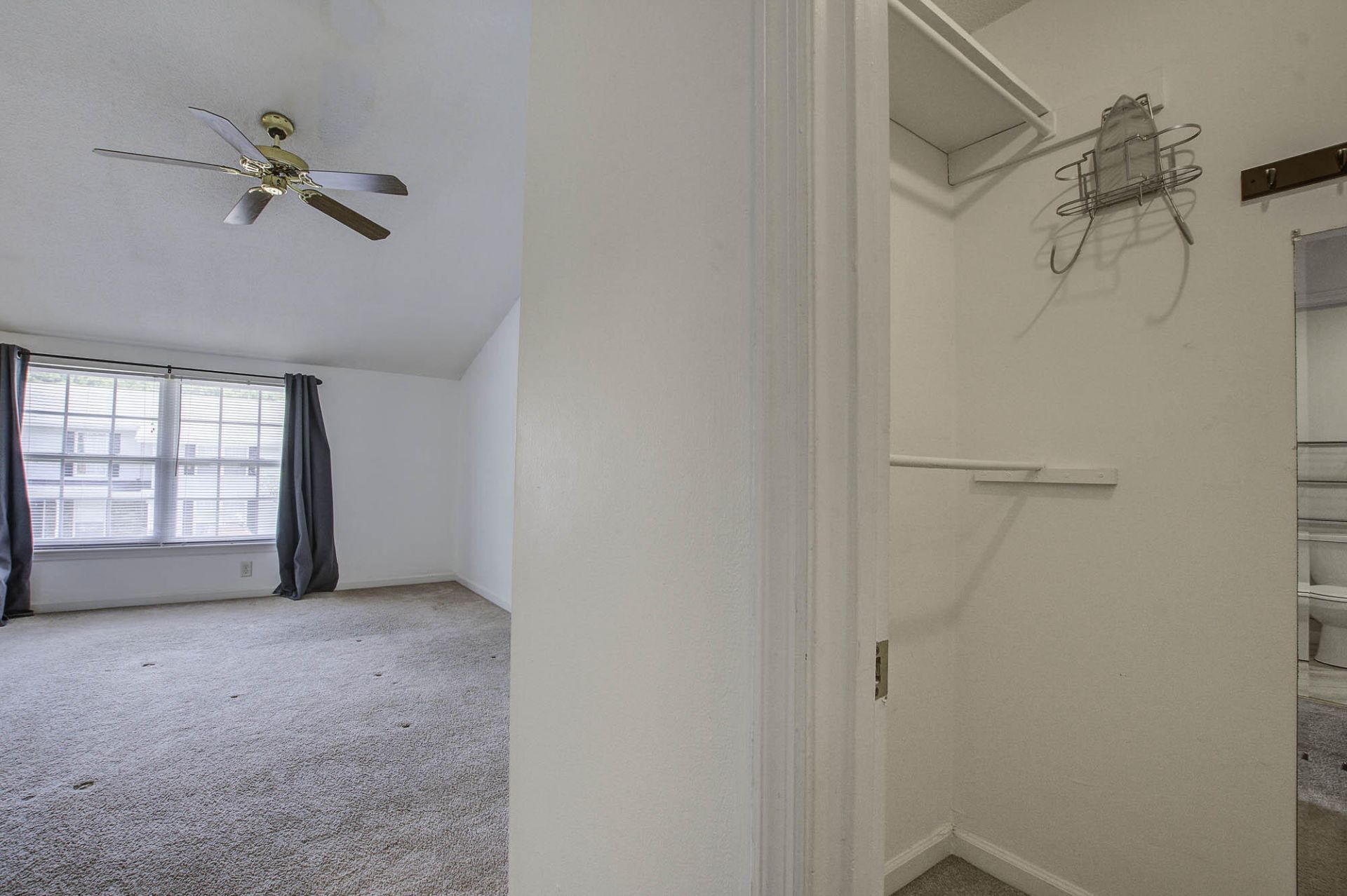 2494 Etiwan Avenue Photo 13