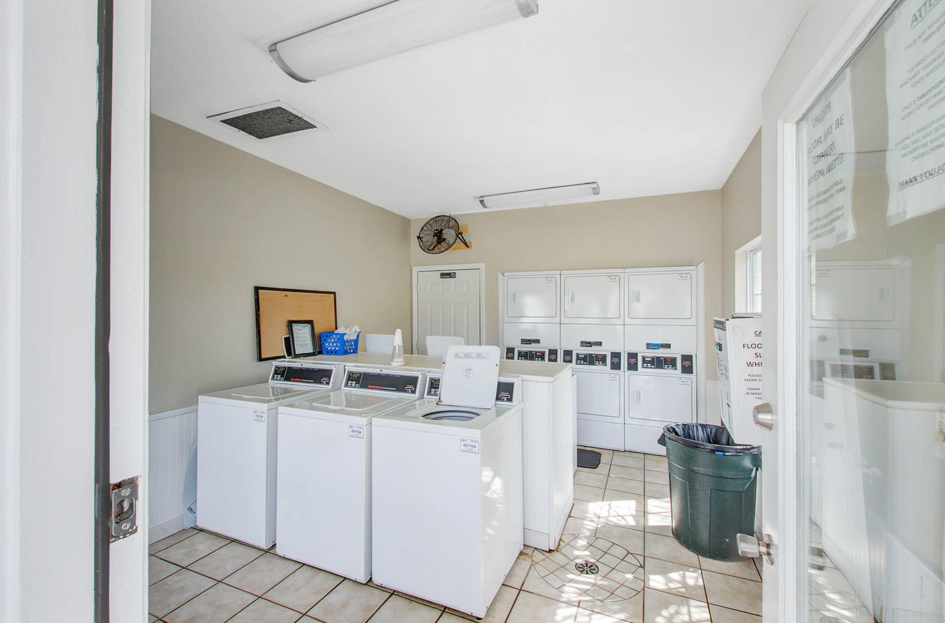 2494 Etiwan Avenue Photo 19