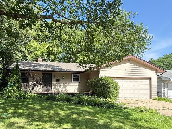 421 Warren Avenue , Rockford, IL 61107
