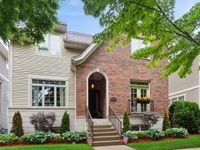 5652 N LOCKWOOD Avenue, Chicago, IL 60646 primary photo