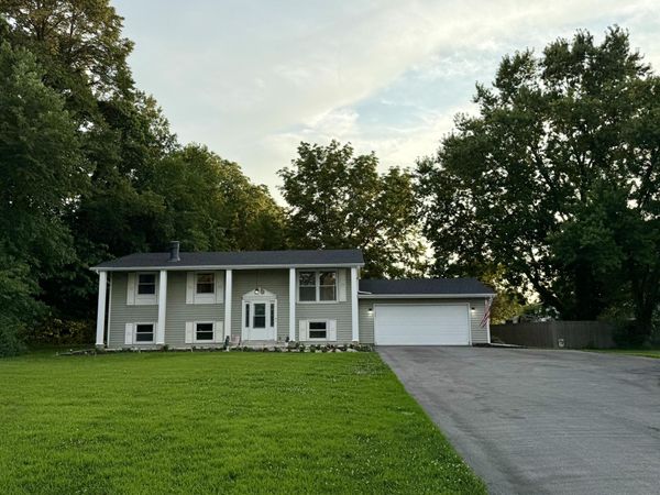 750 N Meridian Road, Valparaiso, IN 46385