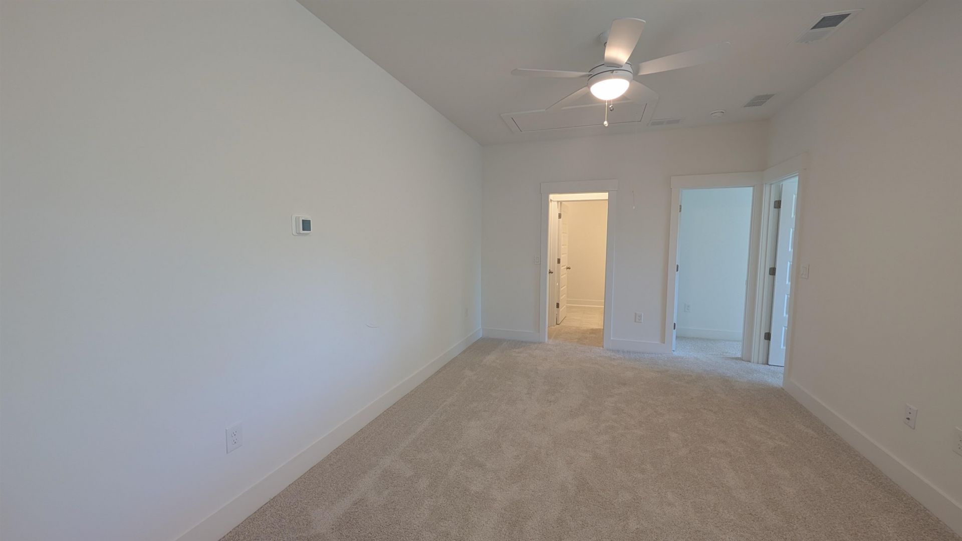 898 Foxtail Dr. Photo 29
