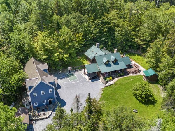 36 Beaver Street, Winhall, VT 05340