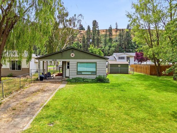 1808 N Cedar St, Colfax, WA 99111