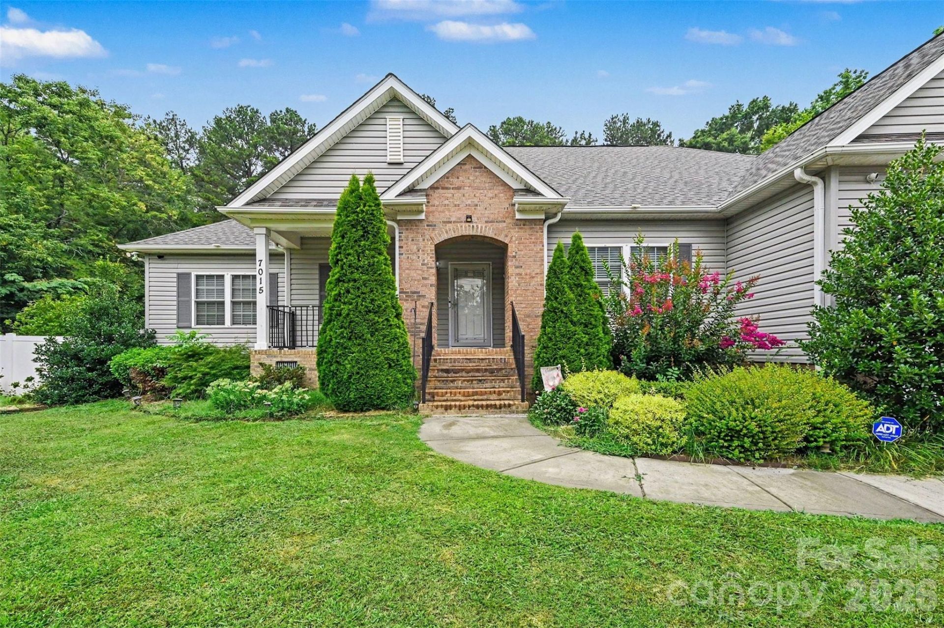 7015 Mt Holly Huntersville Road, Unit 8, Charlotte, NC 28216 Main Photo