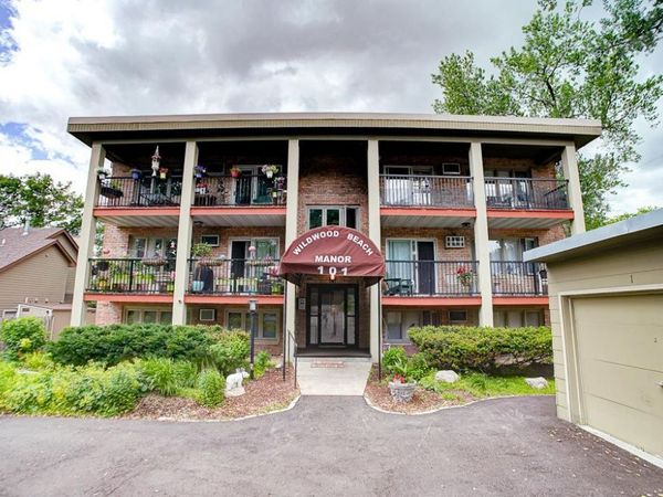 101 Wildwood Beach Road, Unit 2, Mahtomedi, MN 55115