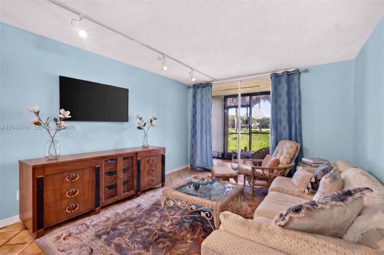 3241 Holiday Springs Blvd, Unit 108, Margate, FL 33063 Photo
