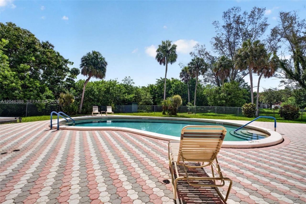 3241 Holiday Springs Blvd, Unit 108, Margate, FL 33063 Photo