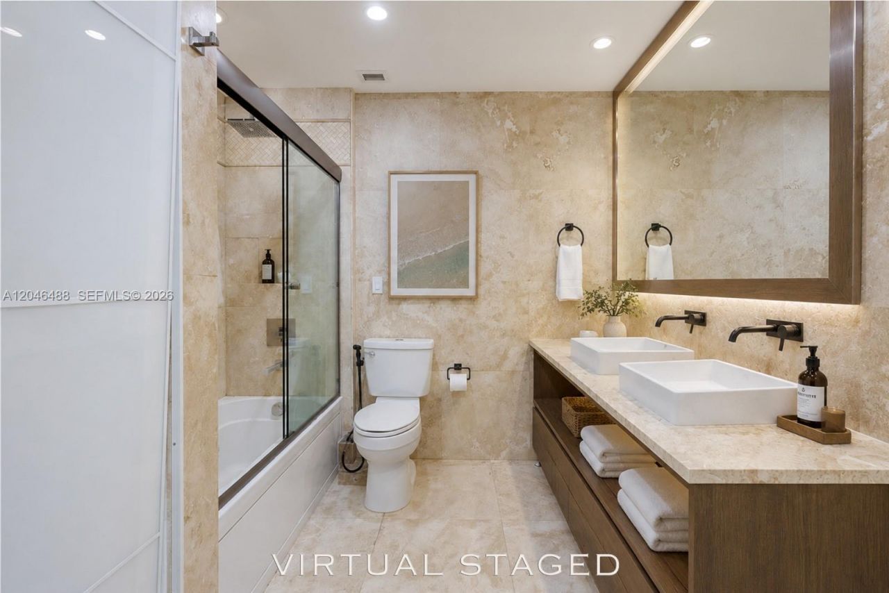 2301 Collins Ave, Unit PH22, Miami Beach, FL 33139 Photo