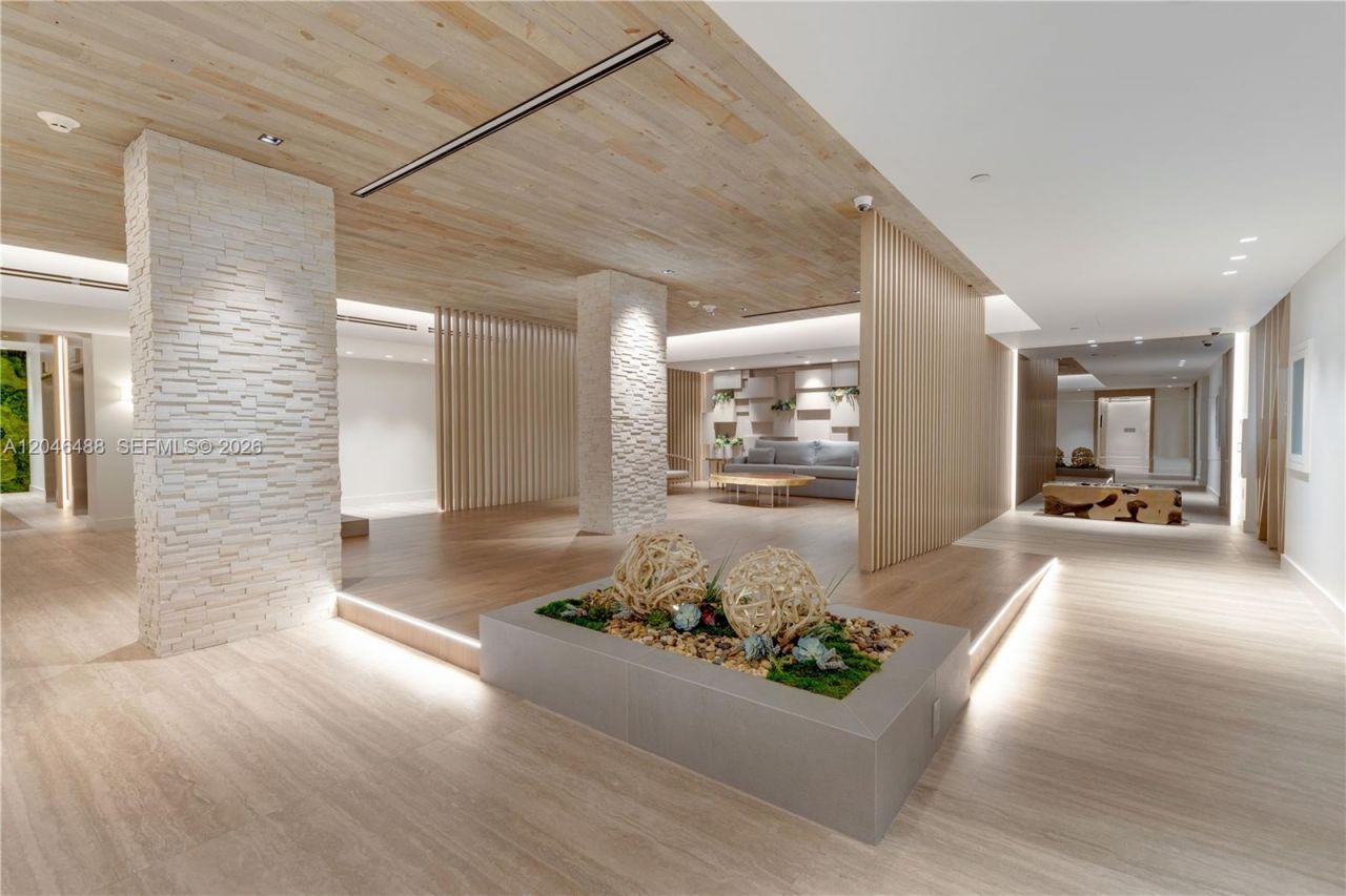 2301 Collins Ave, Unit PH22, Miami Beach, FL 33139 Photo