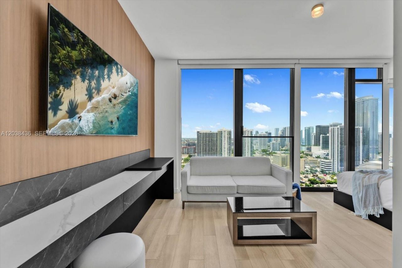20 NE 11th St, Unit 3105, Miami, FL 33132 Photo