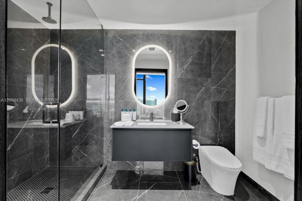 20 NE 11th St, Unit 3105, Miami, FL 33132 Photo