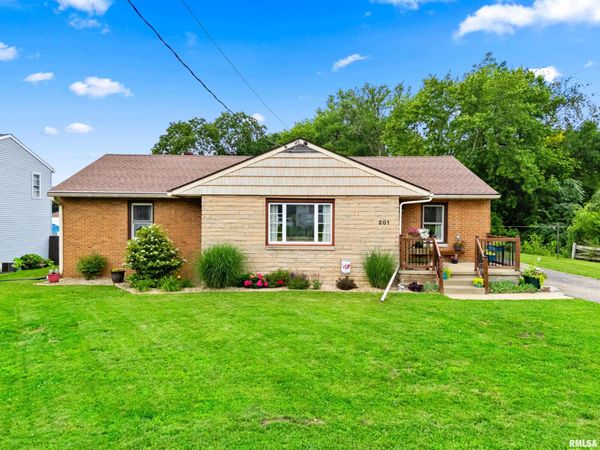 201 BROOKVIEW Road, East Peoria, IL 61611