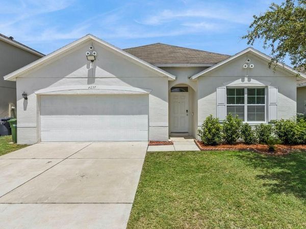 4257 ROBERTA DRIVE , WINTER HAVEN, FL 33881