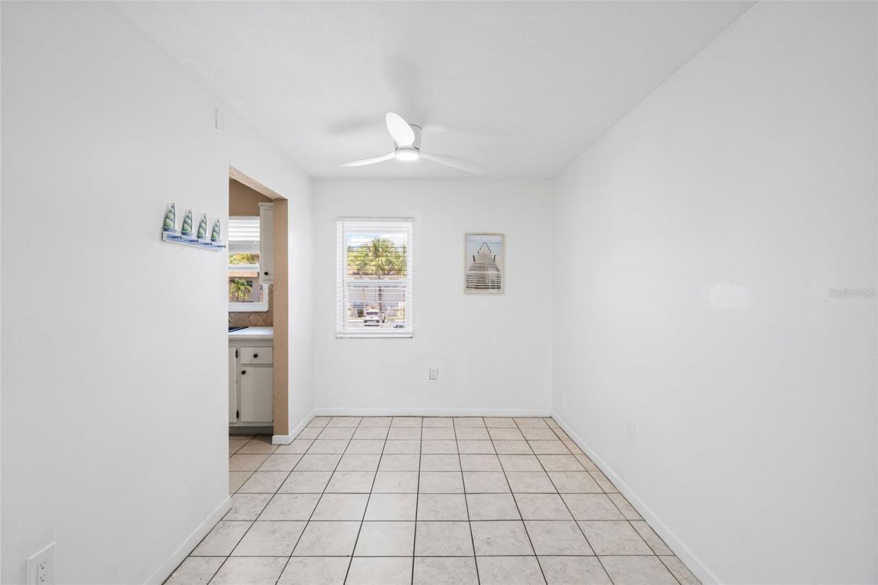2727 75th Street W, Unit 8A13, Bradenton, FL 34209 Photo