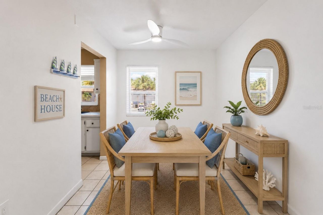 2727 75th Street W, Unit 8A13, Bradenton, FL 34209 Photo