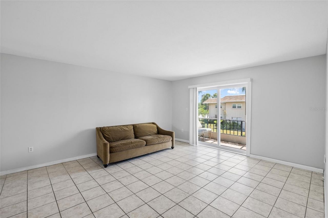 2727 75th Street W, Unit 8A13, Bradenton, FL 34209 Photo