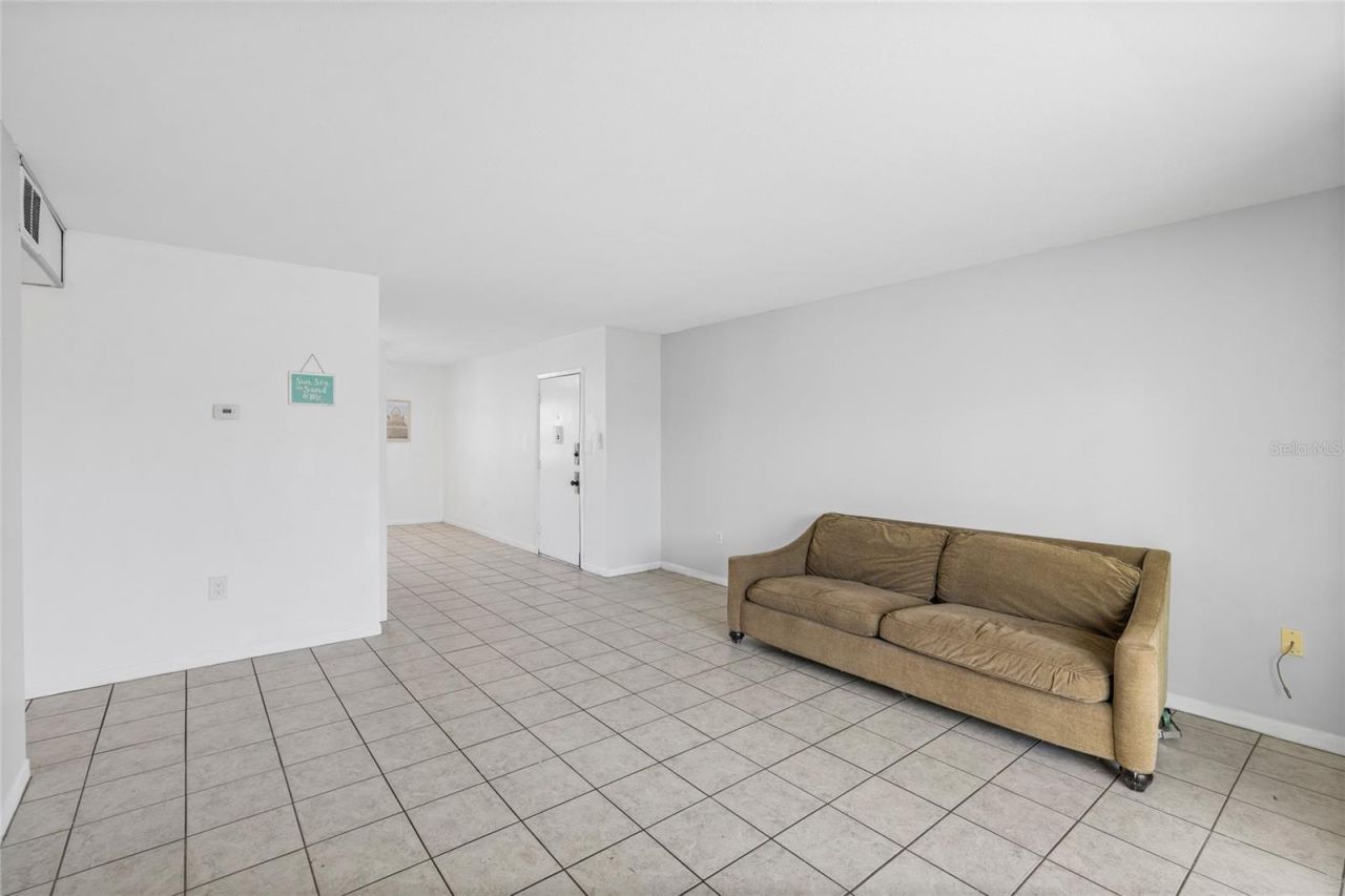 2727 75th Street W, Unit 8A13, Bradenton, FL 34209 Photo