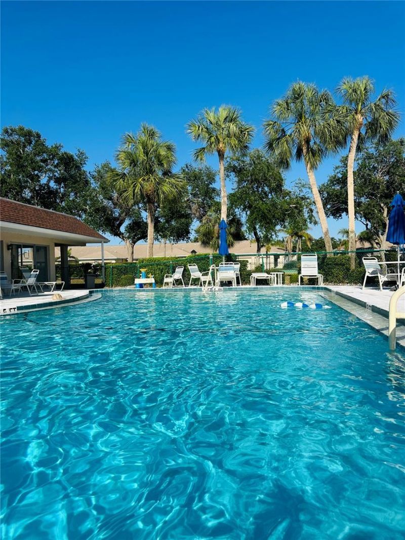 2727 75th Street W, Unit 8A13, Bradenton, FL 34209 Photo