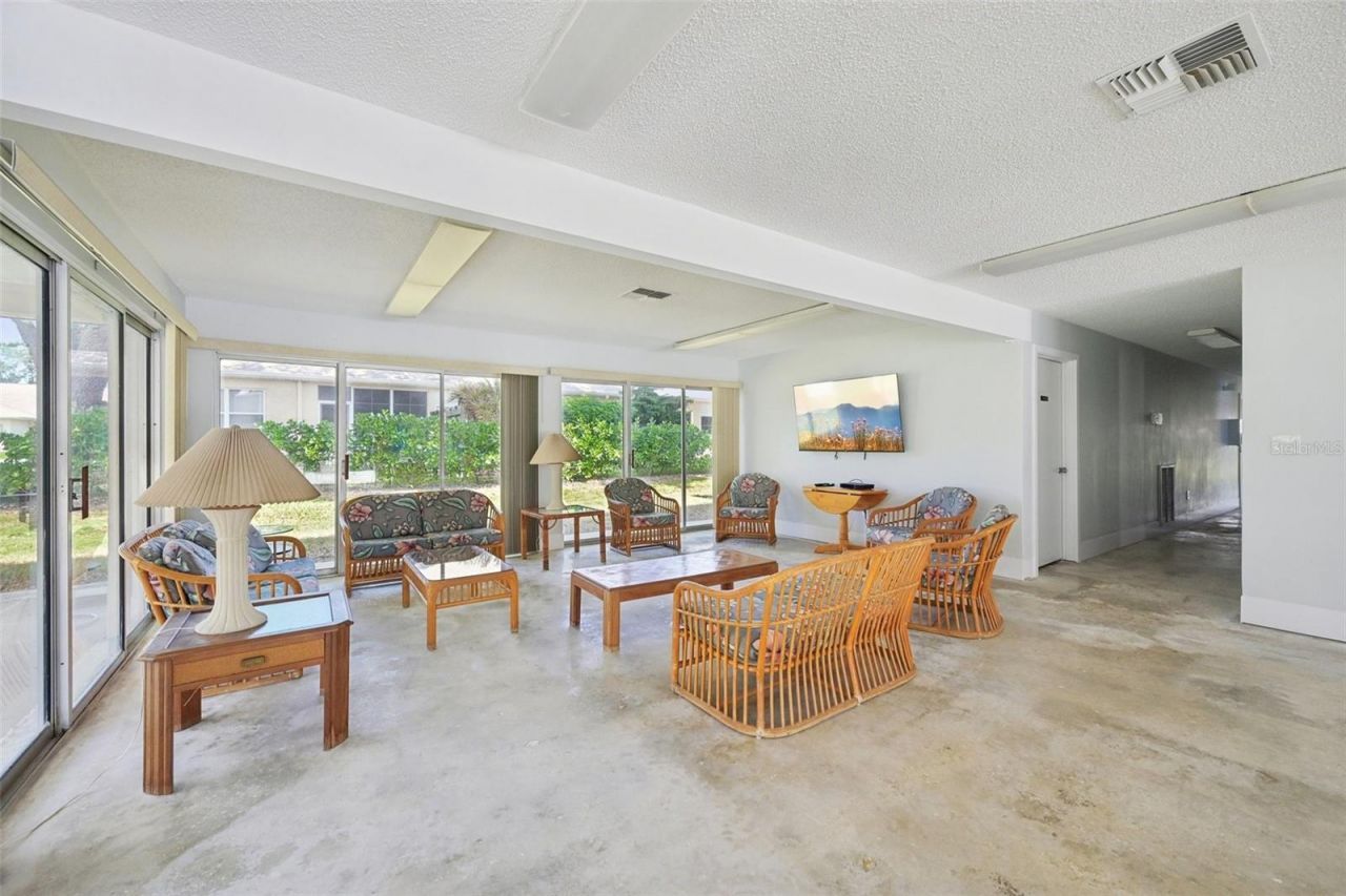2727 75th Street W, Unit 8A13, Bradenton, FL 34209 Photo