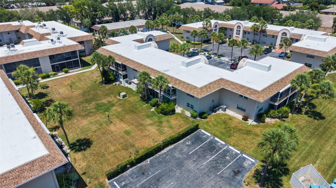 2727 75th Street W, Unit 8A13, Bradenton, FL 34209 Photo