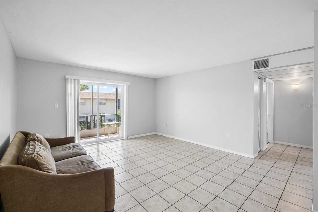 2727 75th Street W, Unit 8A13, Bradenton, FL 34209 Photo