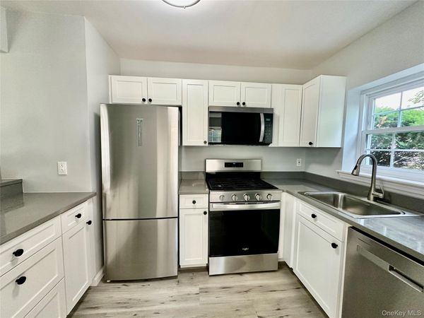 25 Lexington Hill, Unit 8, Harriman, NY 10926