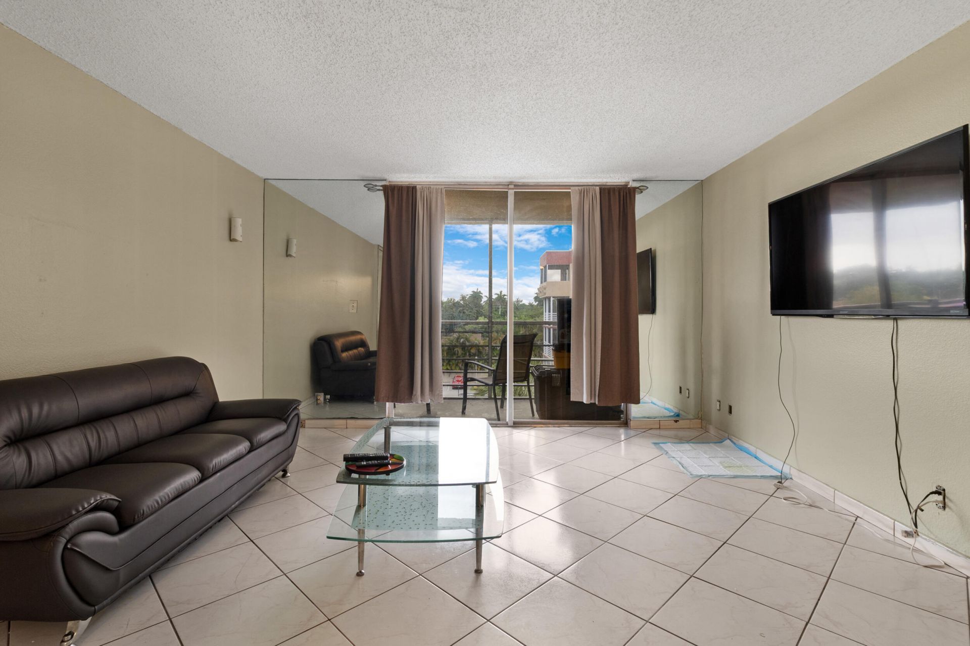 408 NW 68th Avenue, Unit 405, Plantation, FL 33317 Photo
