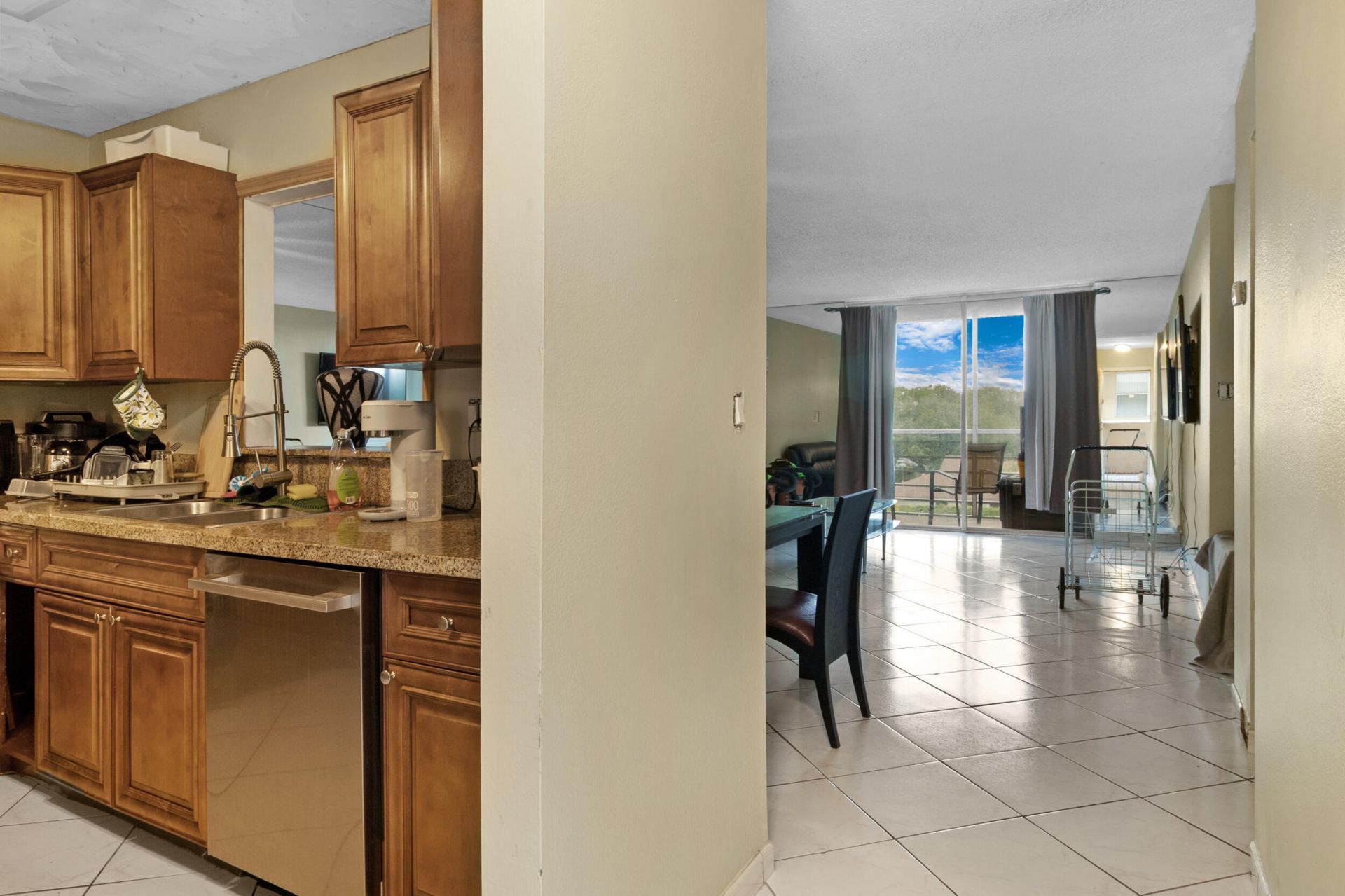 408 NW 68th Avenue, Unit 405, Plantation, FL 33317 Photo